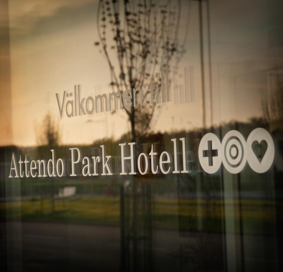 Attendo Park Hotell Худинге Екстериор снимка