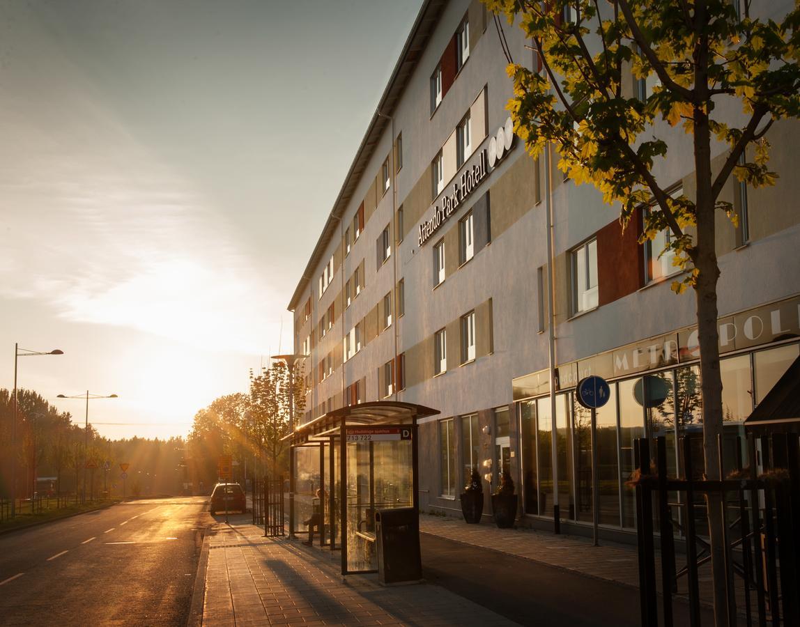 Attendo Park Hotell Худинге Екстериор снимка